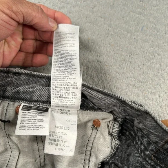 Levi's 501 '93 Jeans Men's 30x28 Gray Denim Straight Faded Distressed Button Fly - Picture 4 of 12